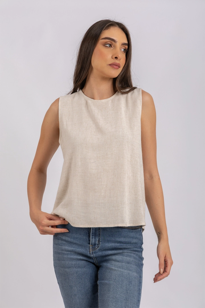 L. Beige
