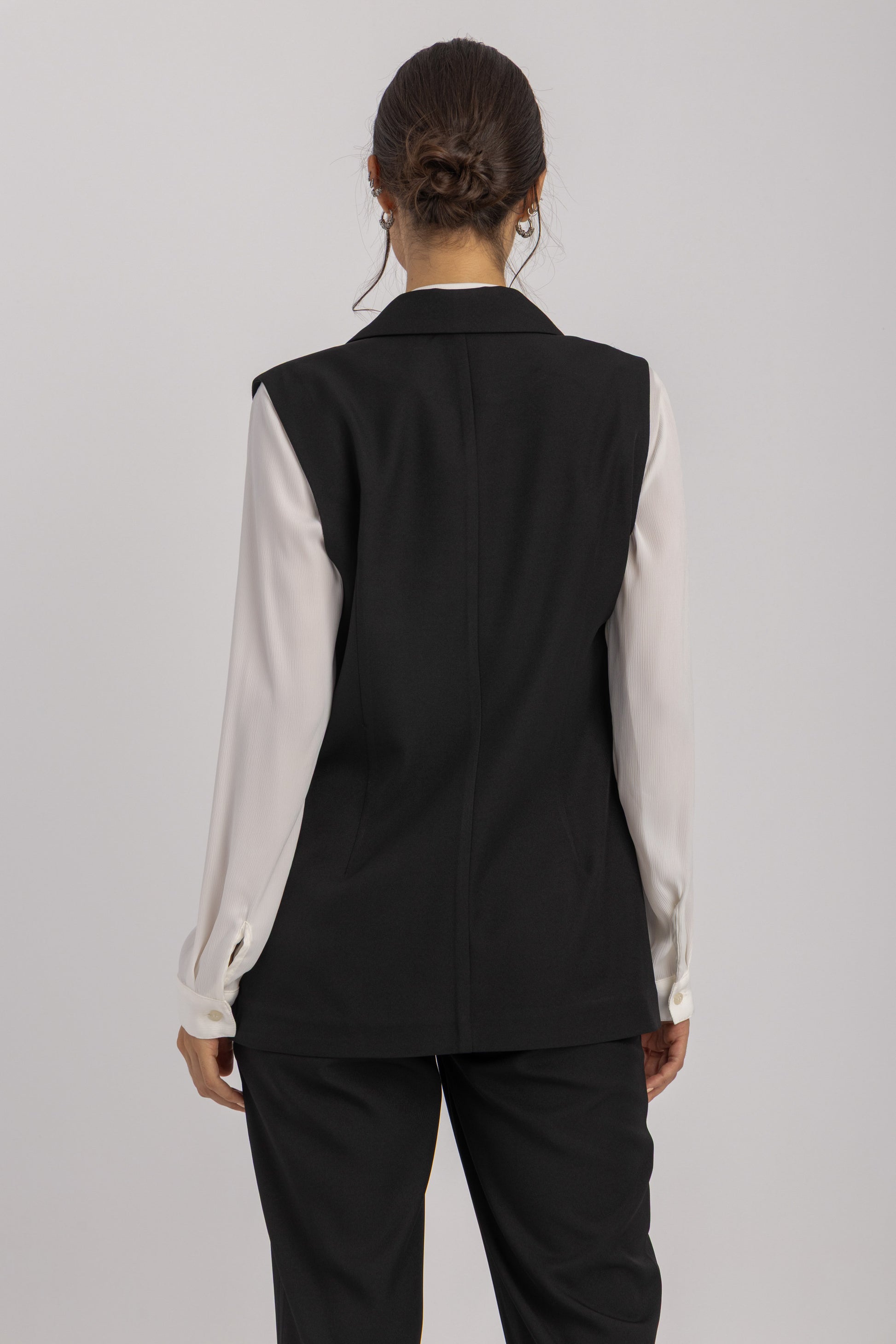 Sleeveless Tailored Vest Blazer