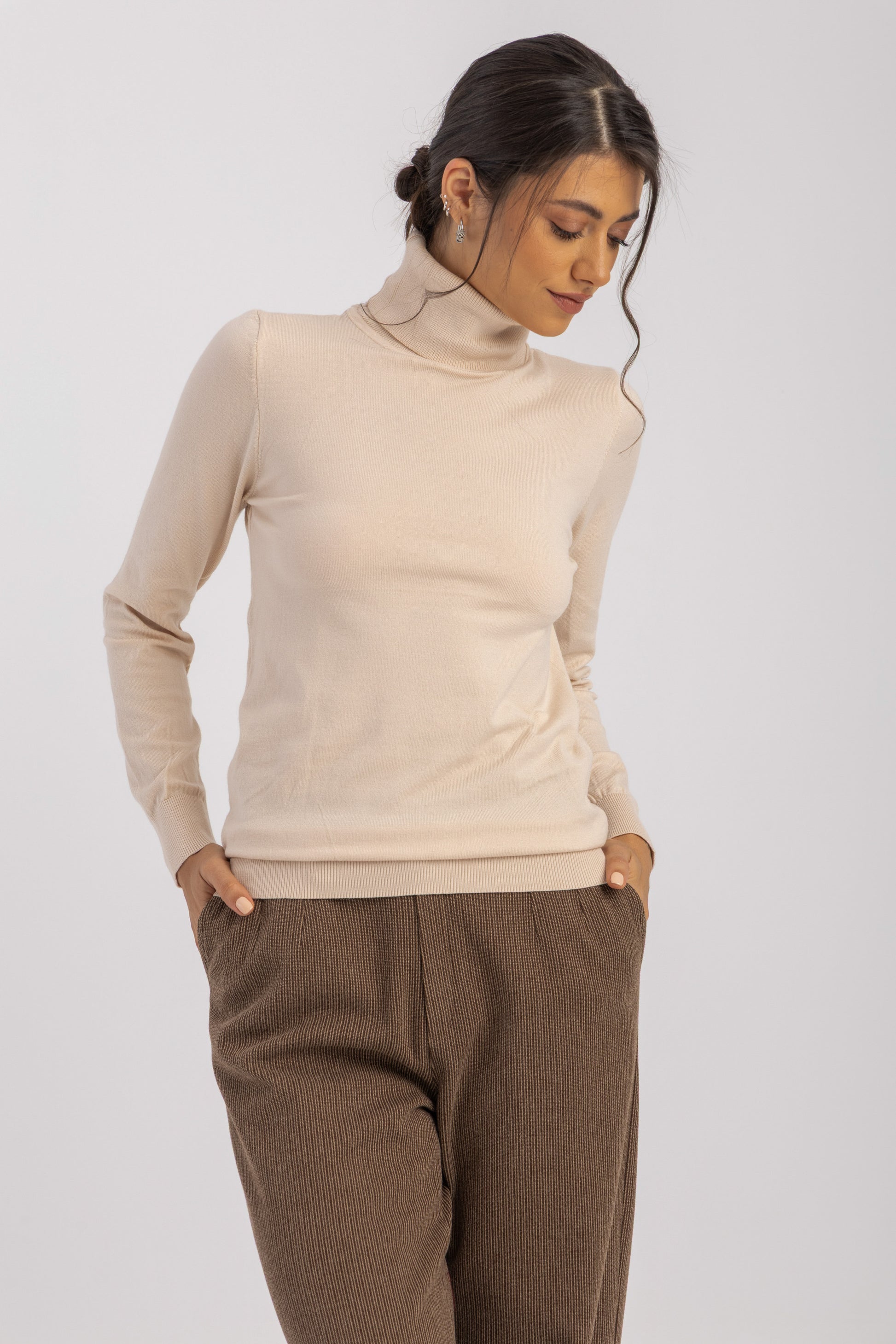 L. Beige