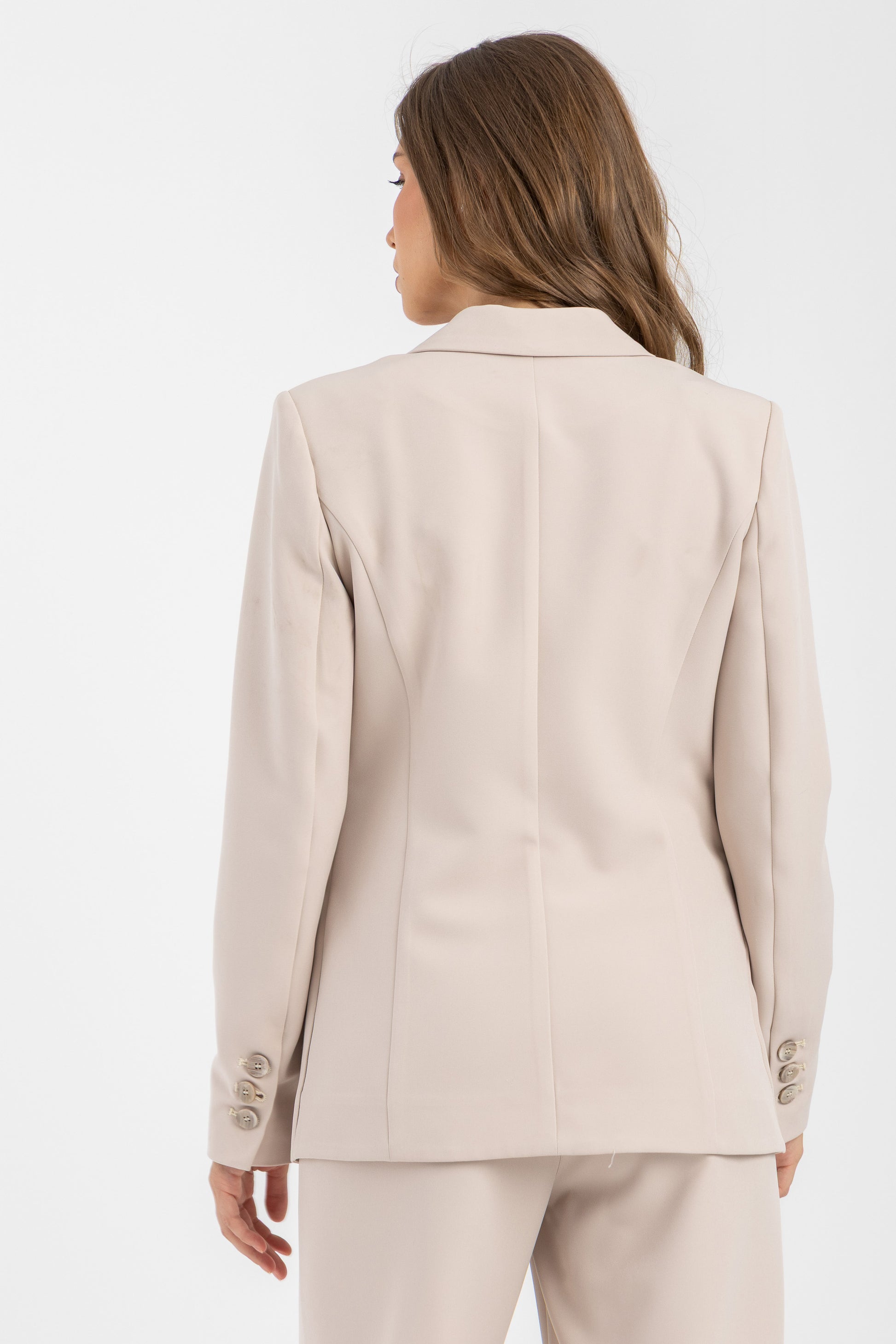 L. Beige