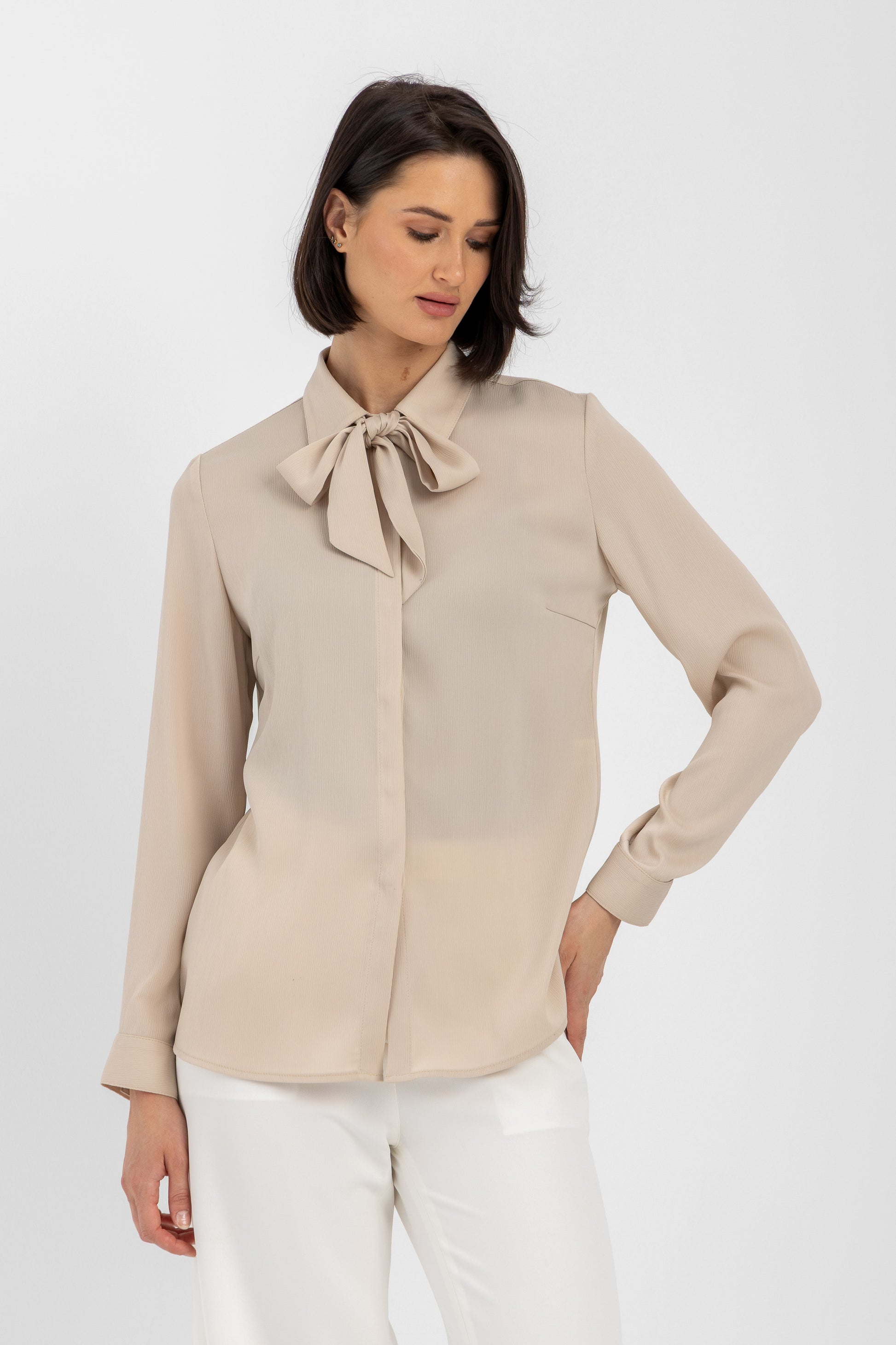 L. Beige