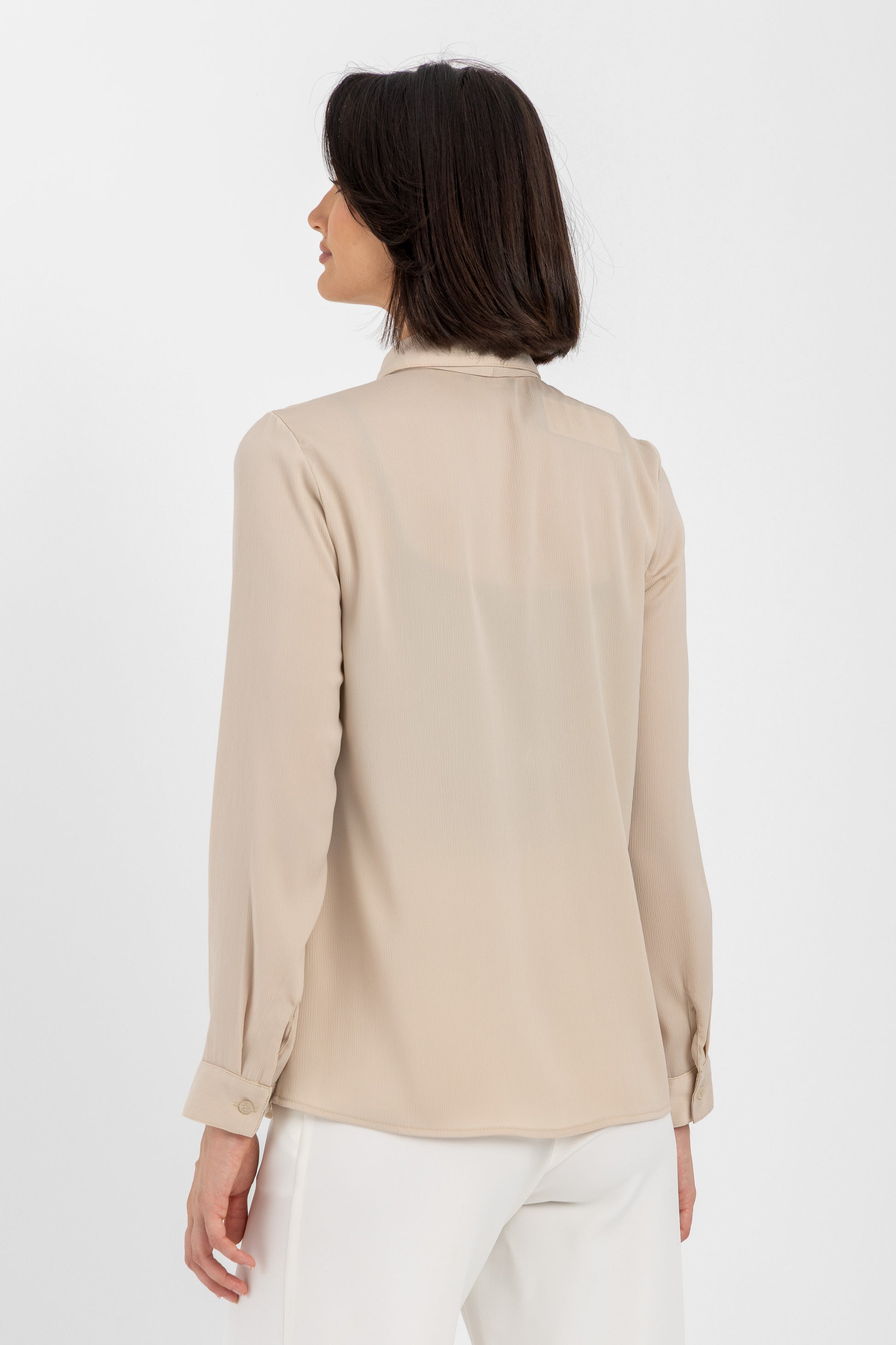 L. Beige