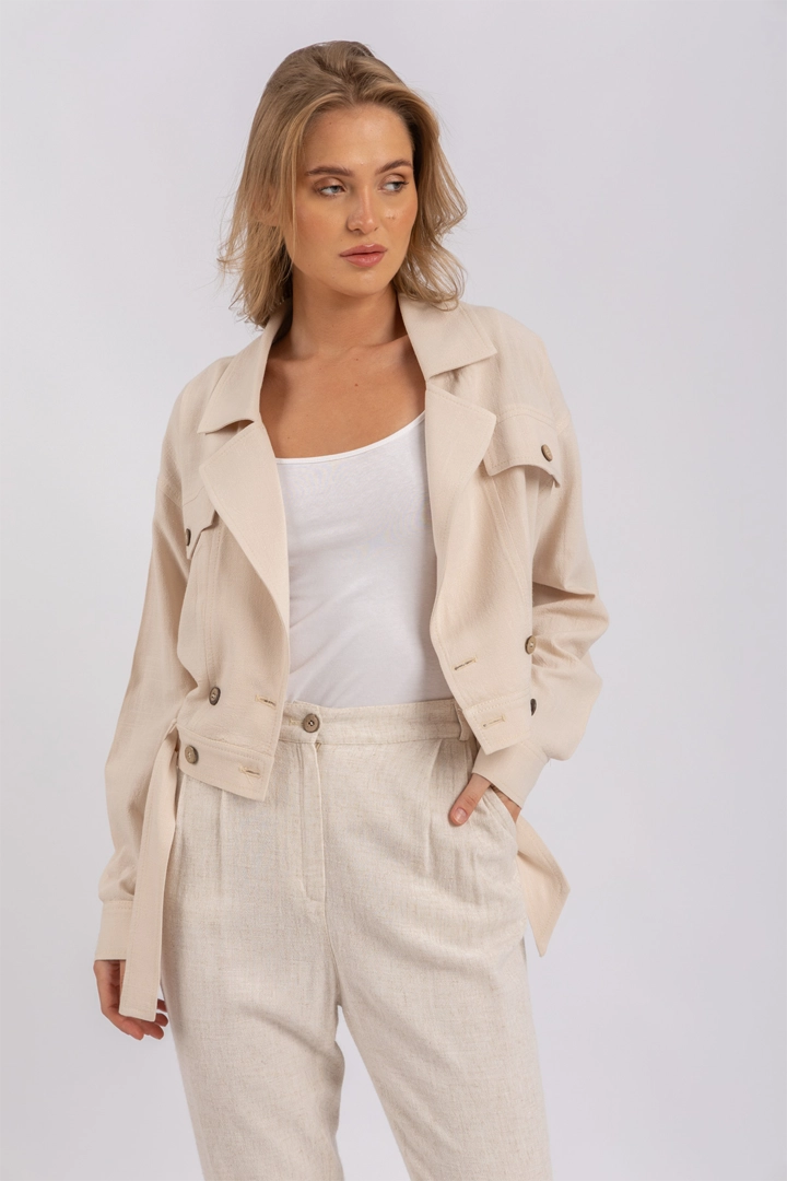 L. Beige