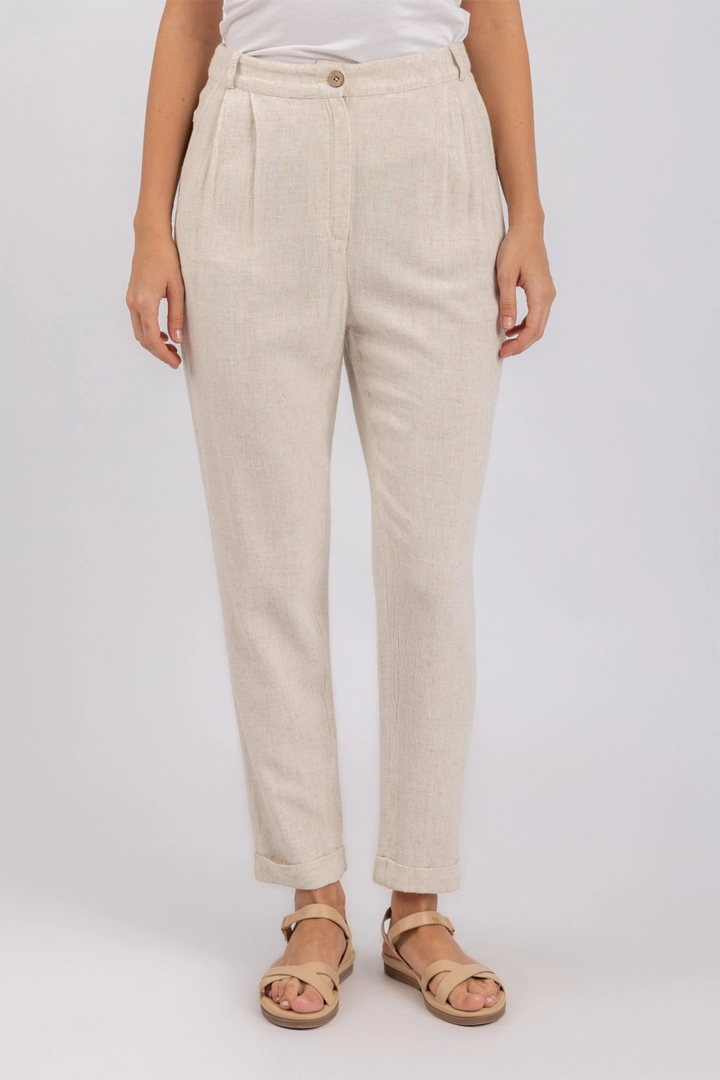 L. Beige