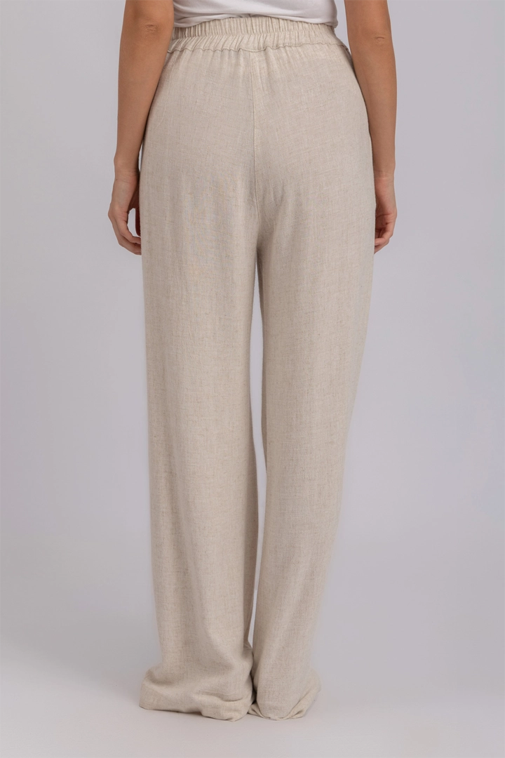 L. Beige