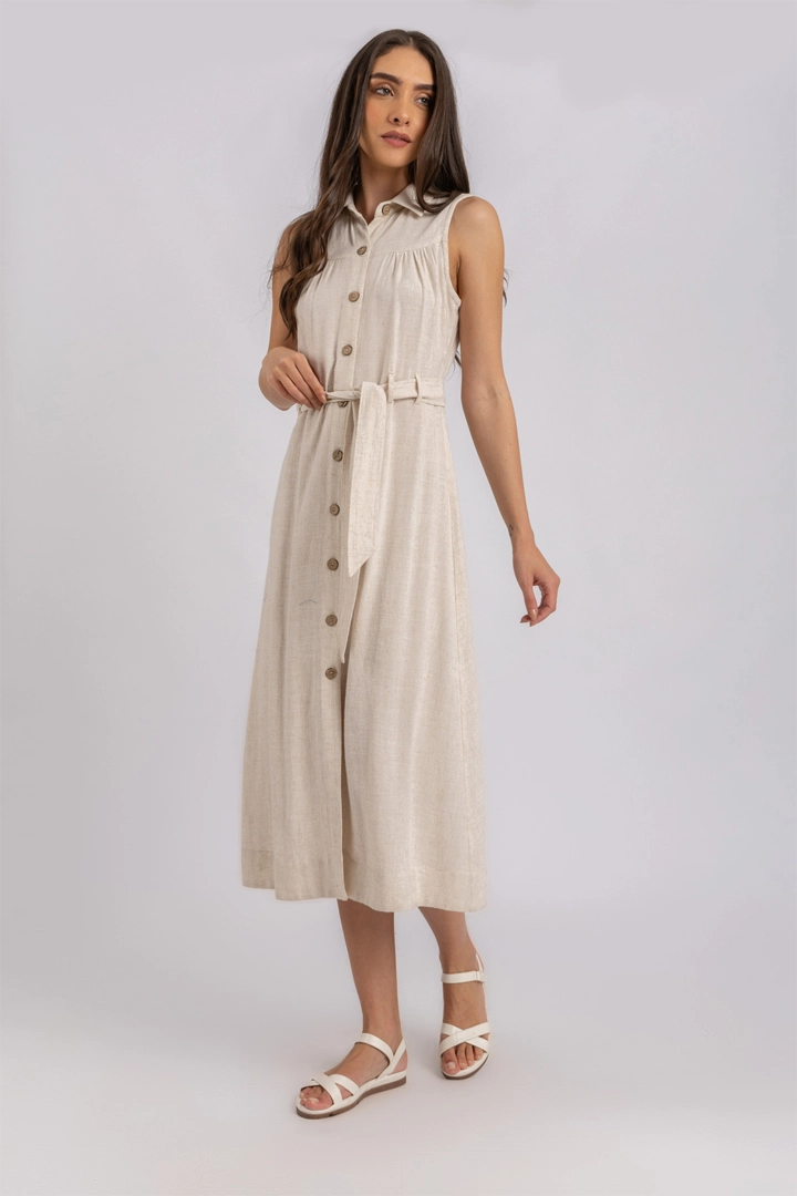 L. Beige