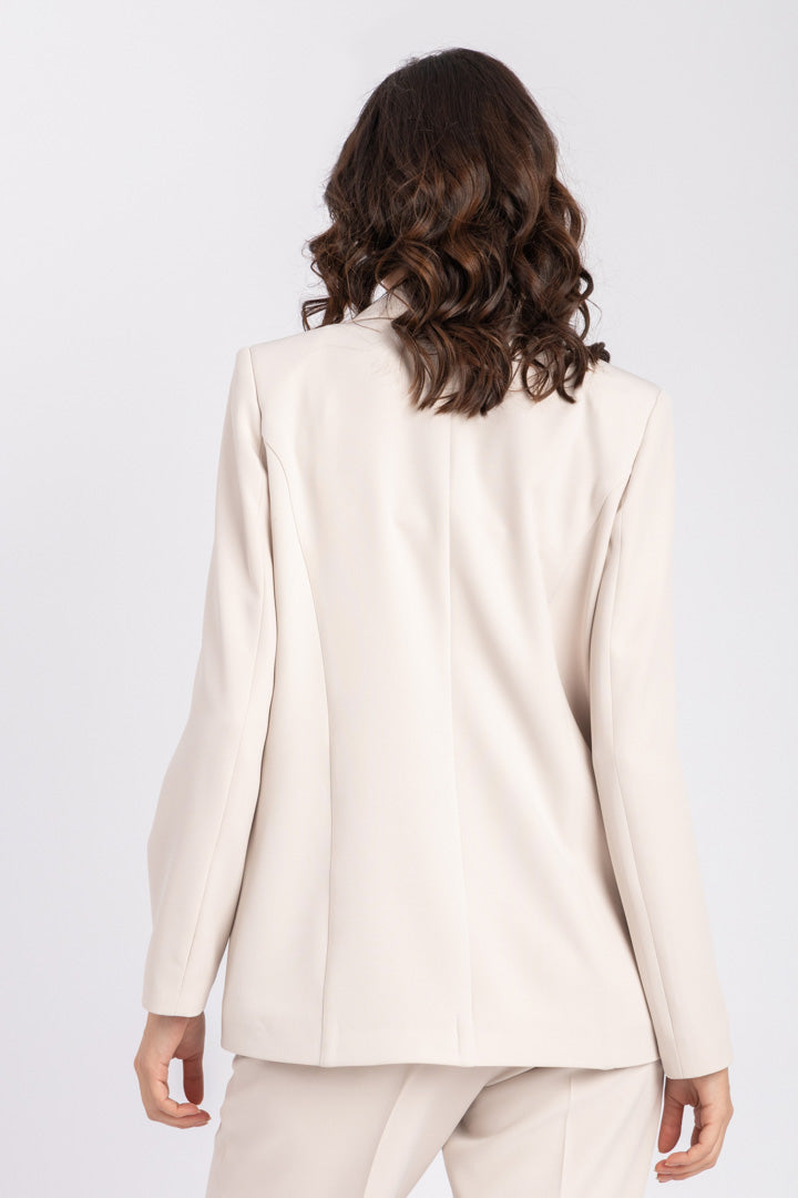 L. Beige