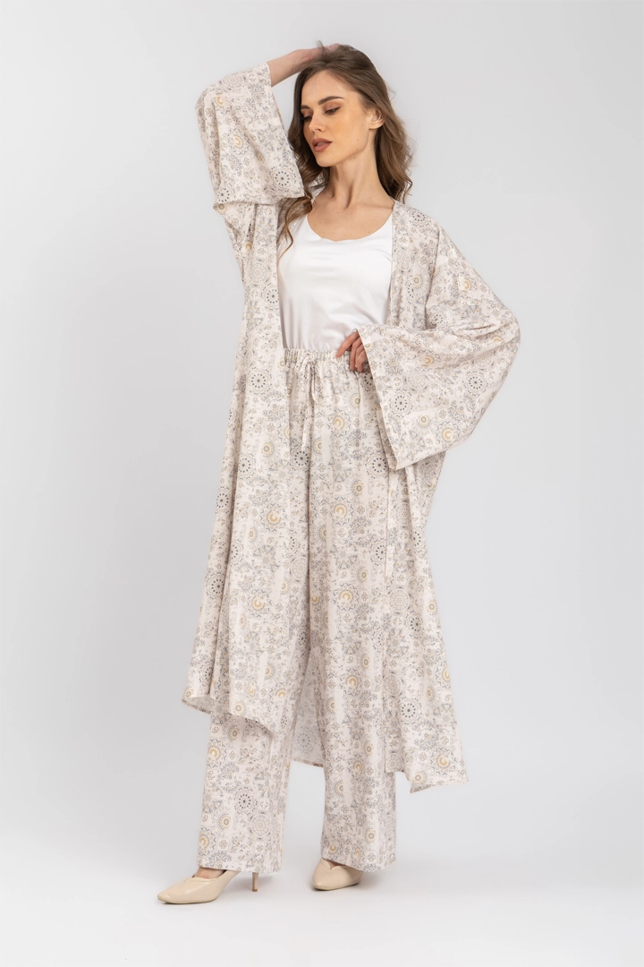 L. Beige