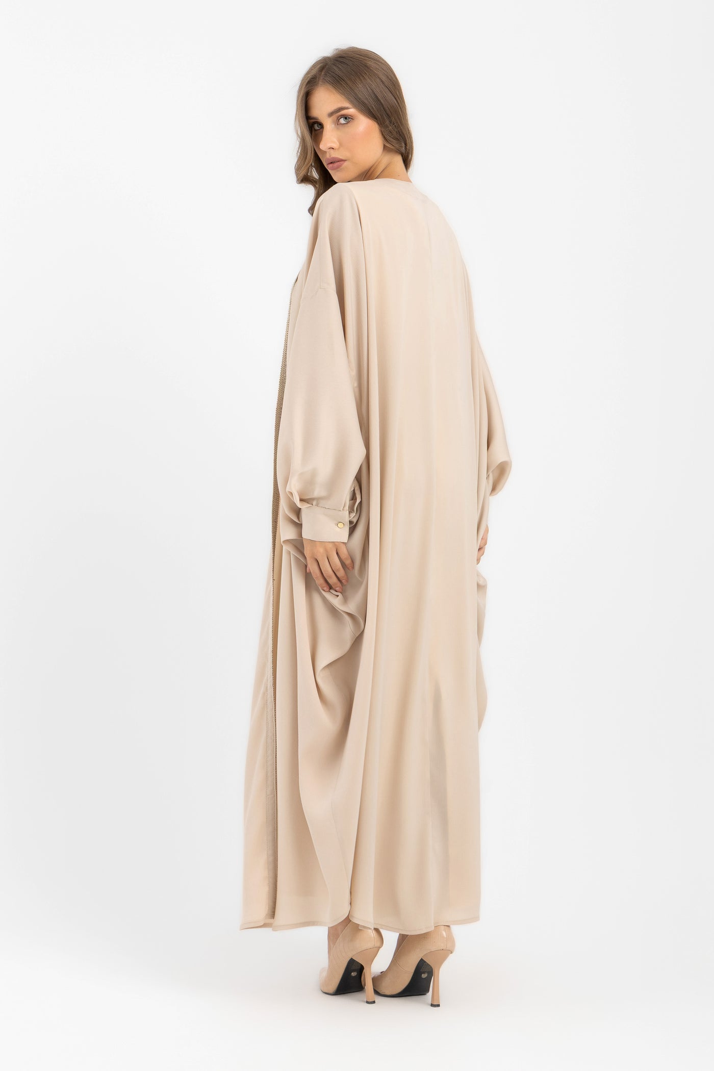 L. Beige