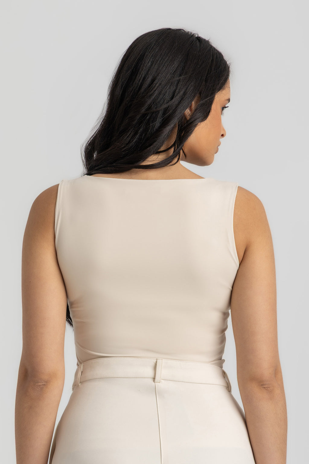 L. Beige