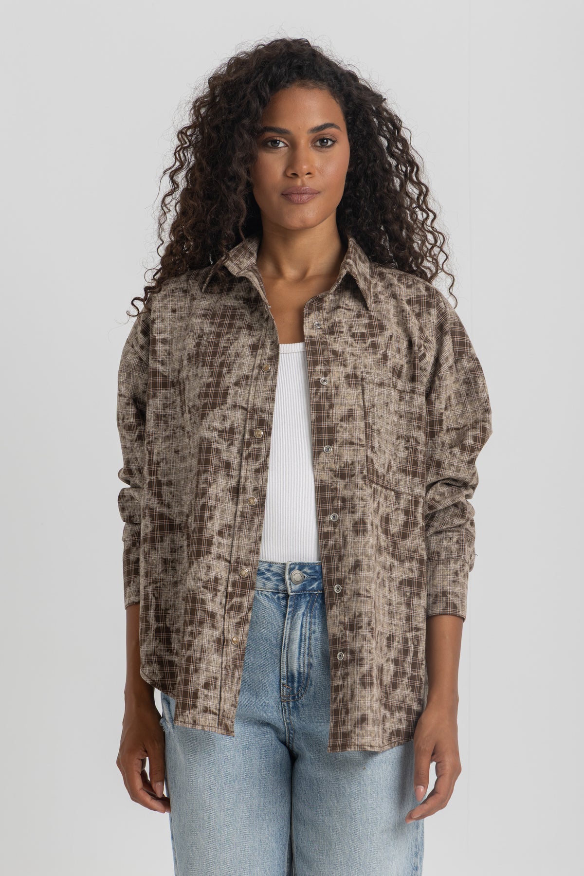 Oversized printed overshirt with an abstract check pattern
