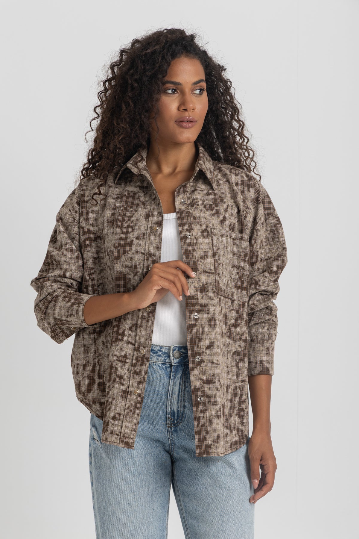 Oversized printed overshirt with an abstract check pattern