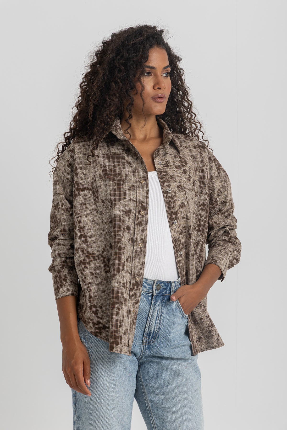 Oversized printed overshirt with an abstract check pattern