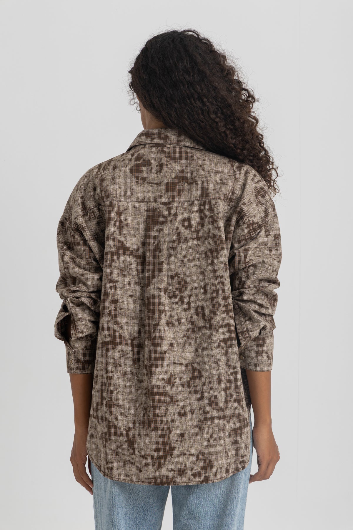 Oversized printed overshirt with an abstract check pattern