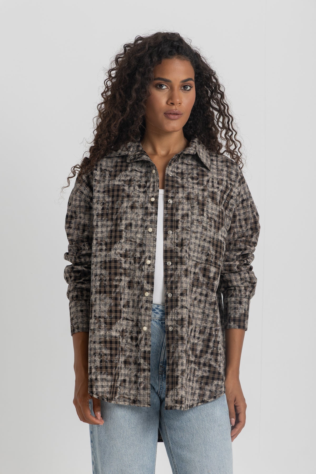 Oversized printed overshirt with an abstract check pattern