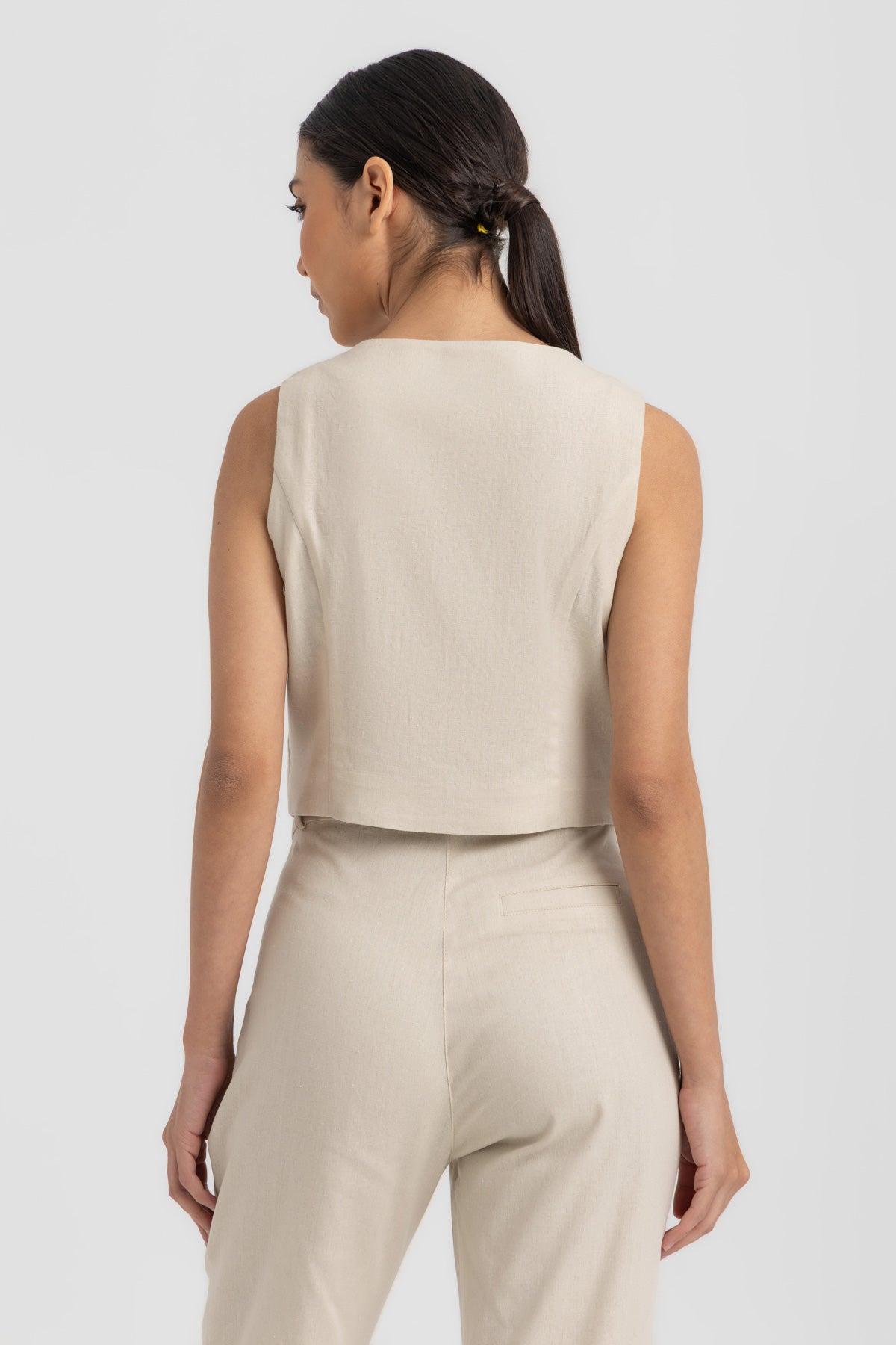 L. Beige