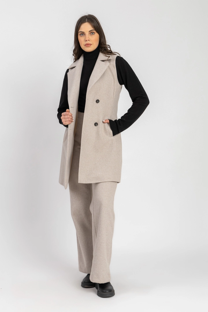 D. Beige