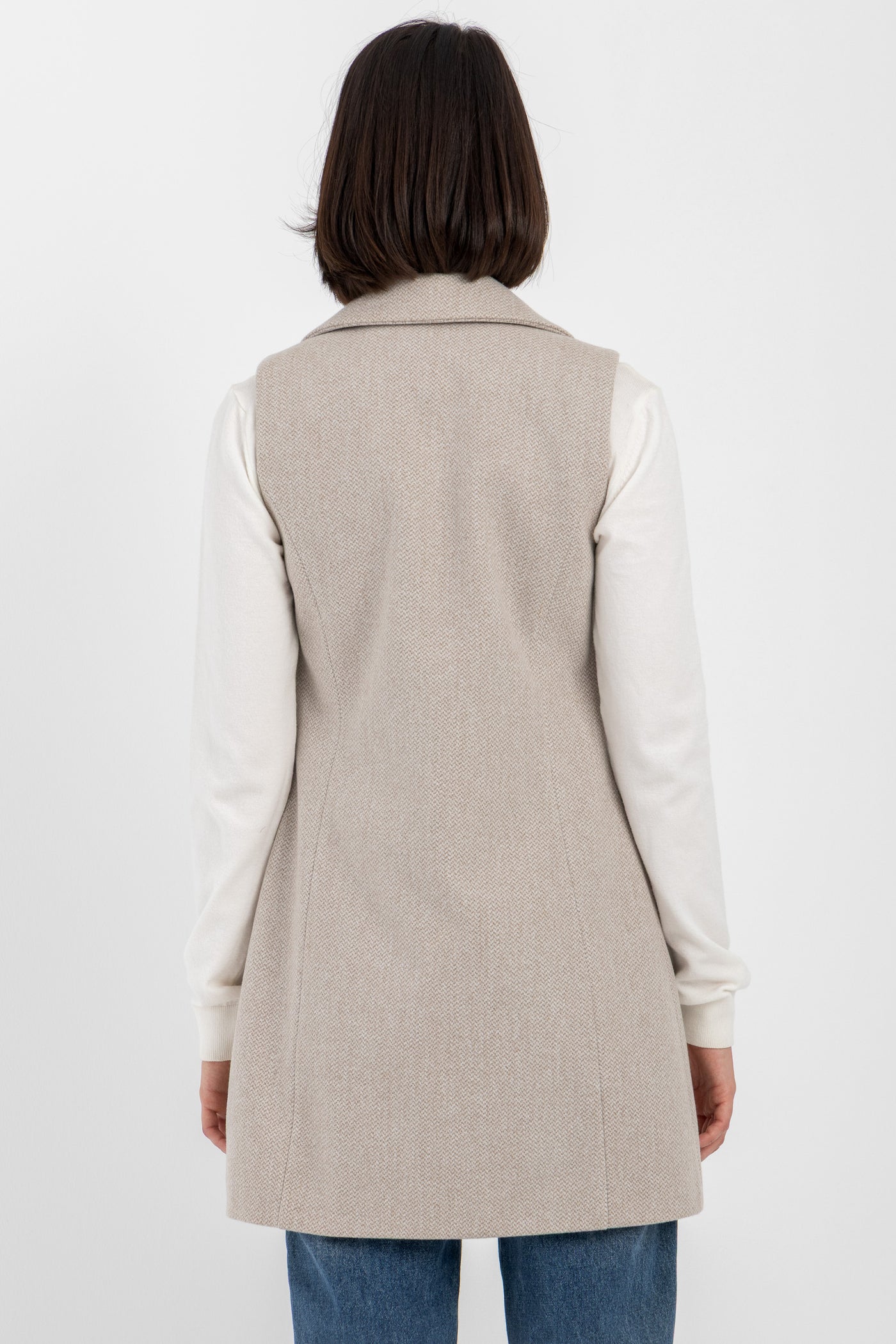 D. Beige