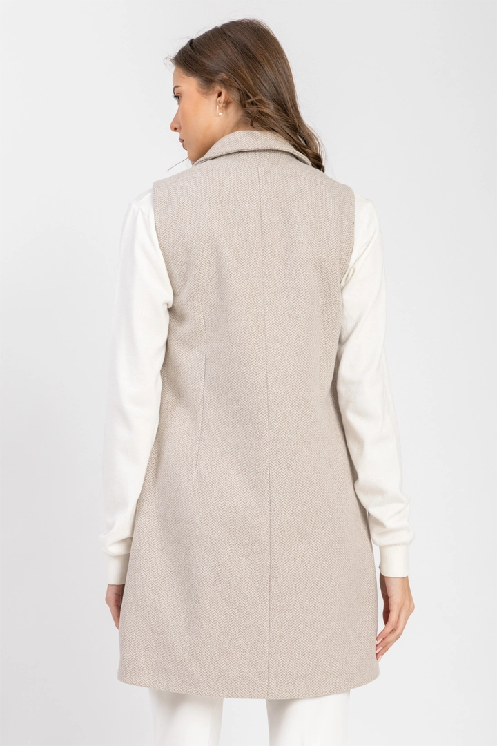 D. Beige