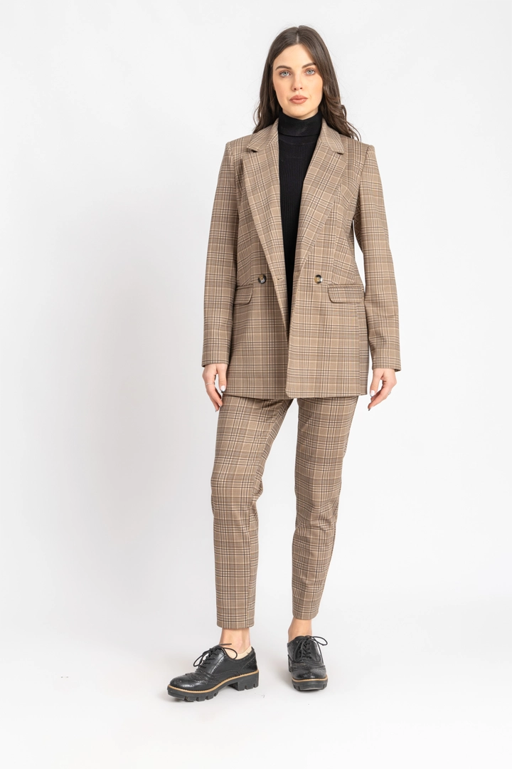 D. Beige