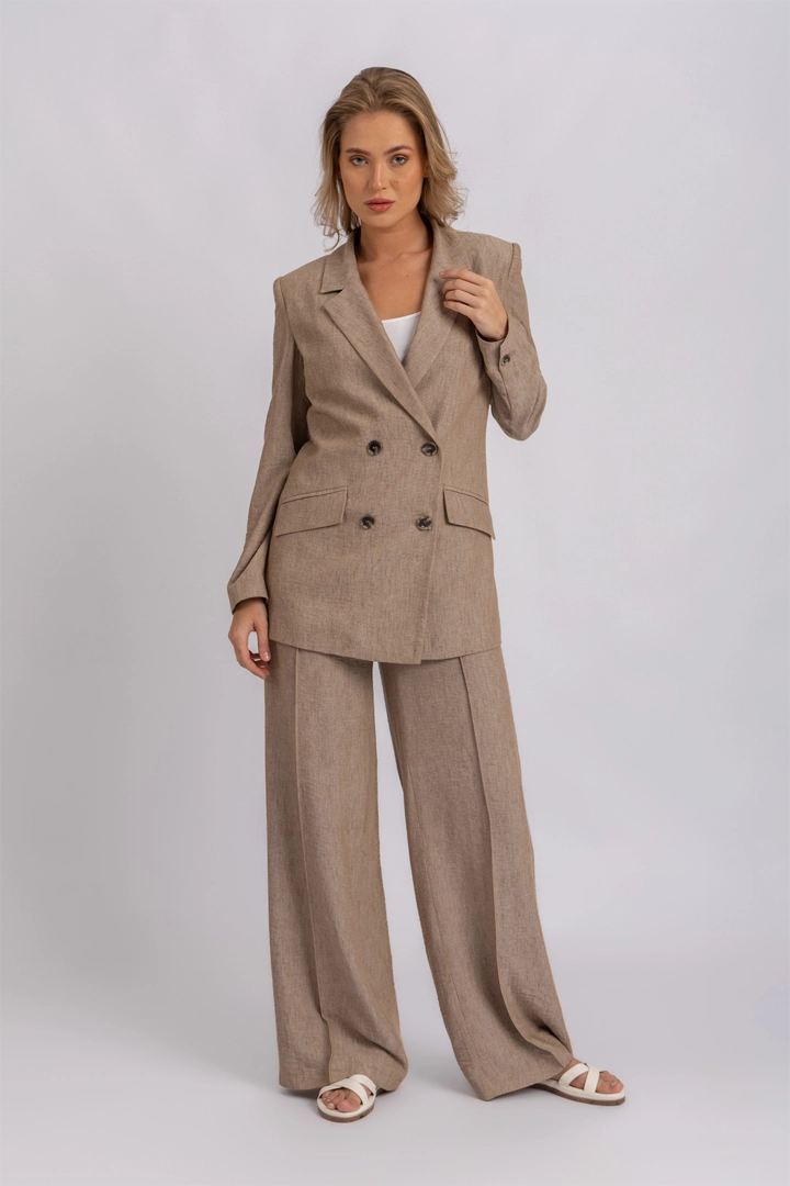 D. Beige