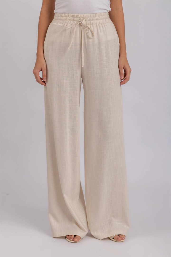 L. Beige
