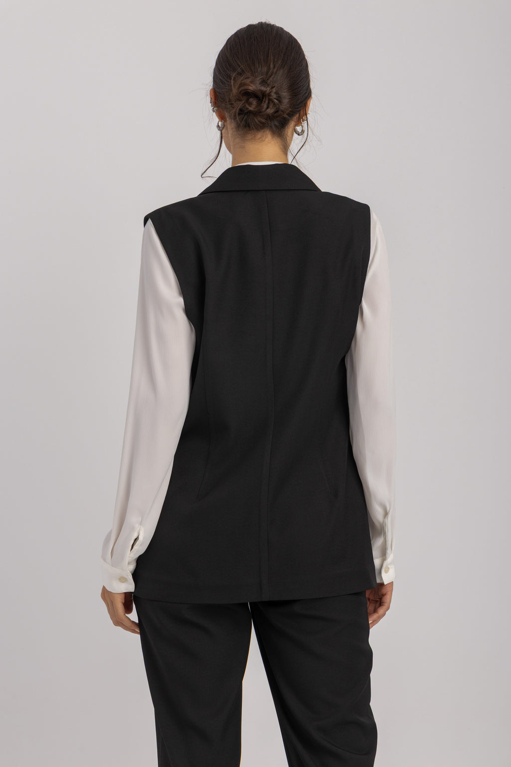 Sleeveless Tailored Vest Blazer