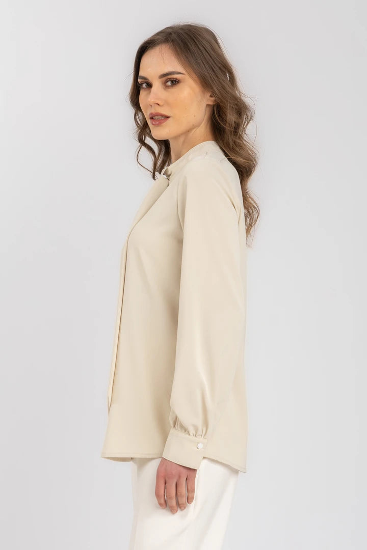 L. Beige