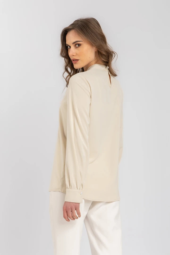 L. Beige