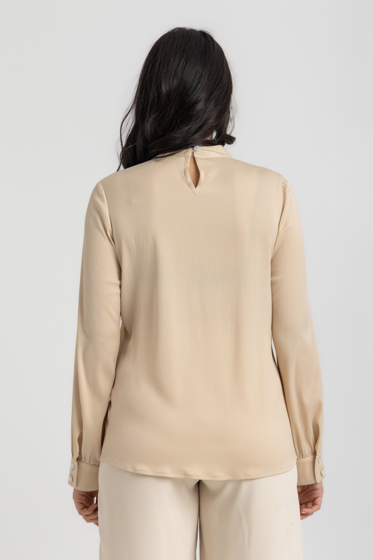 L. Beige