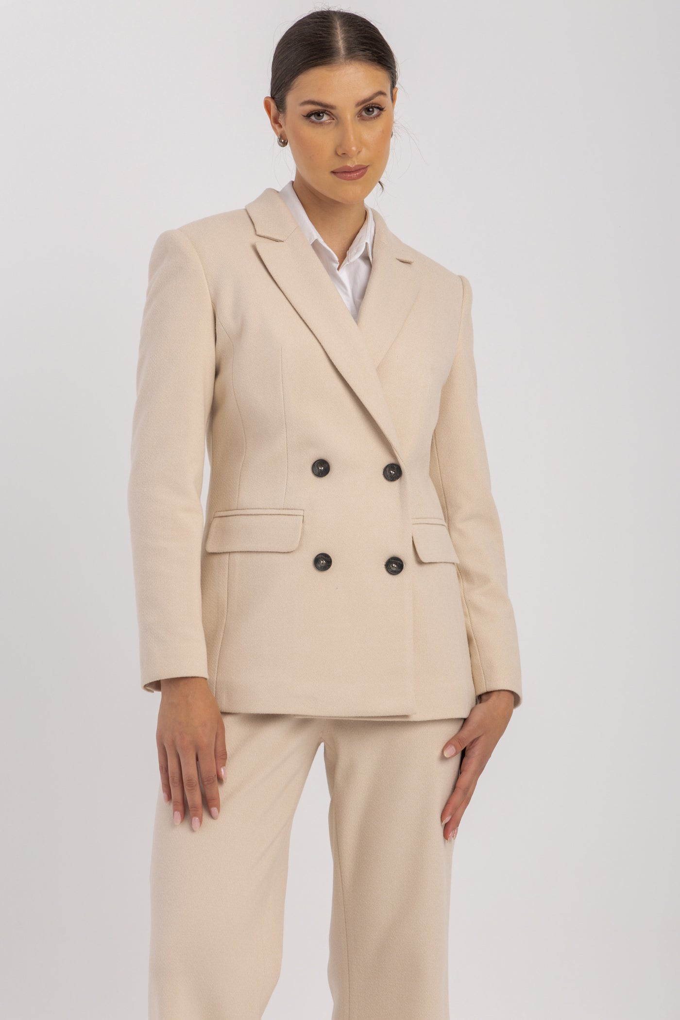 L. Beige