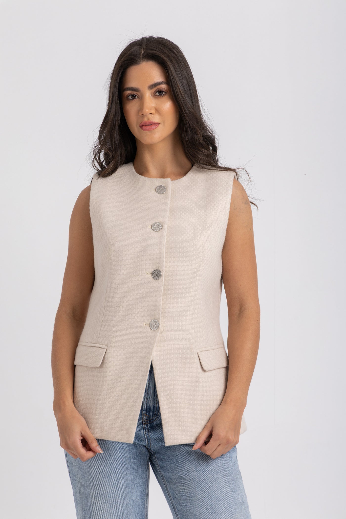 L. Beige