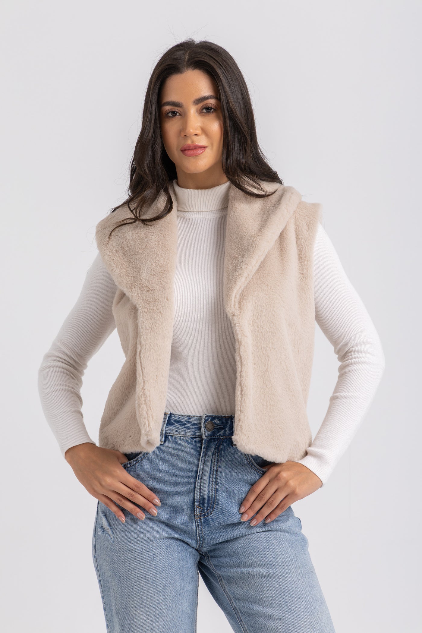 L. Beige