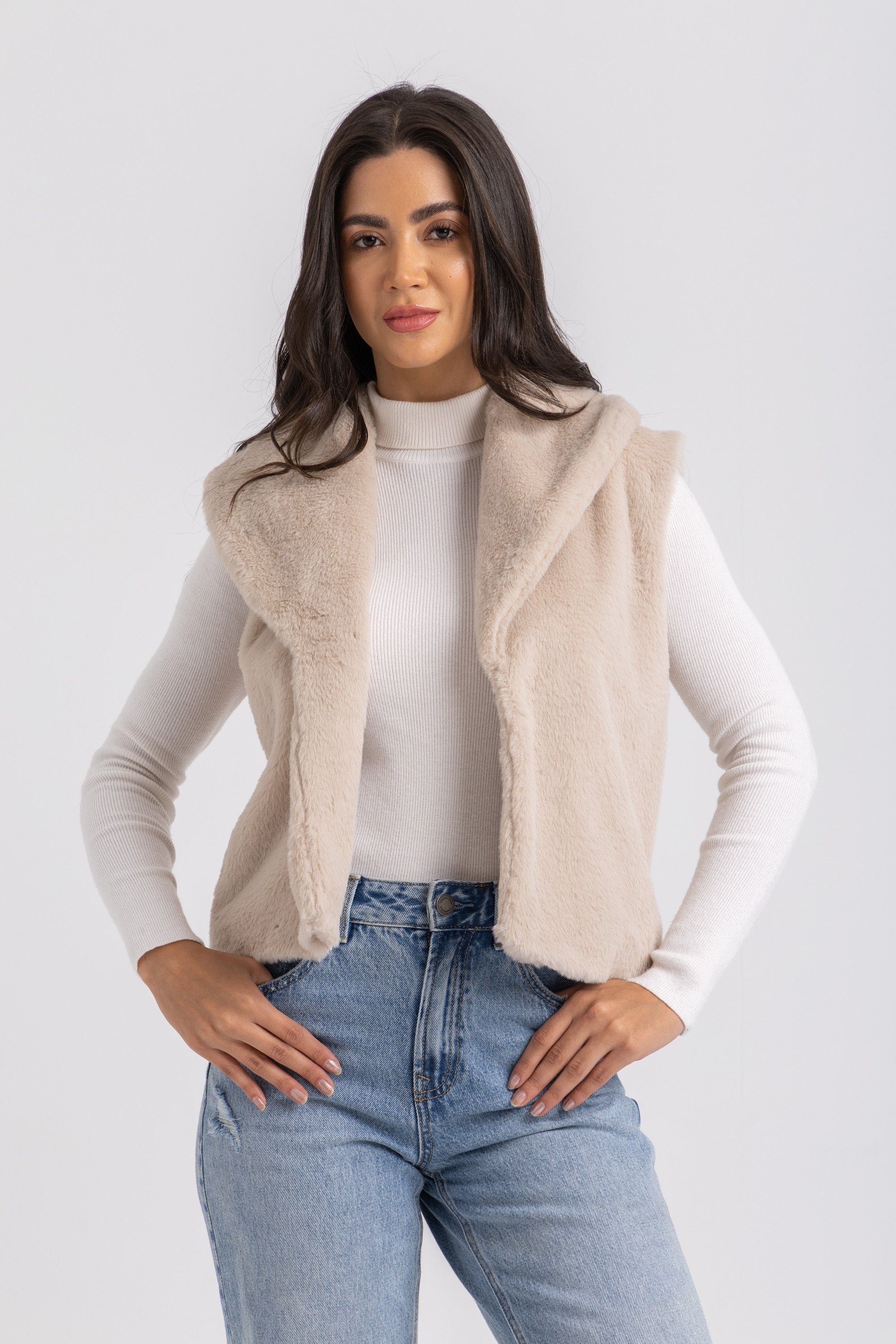 L. Beige