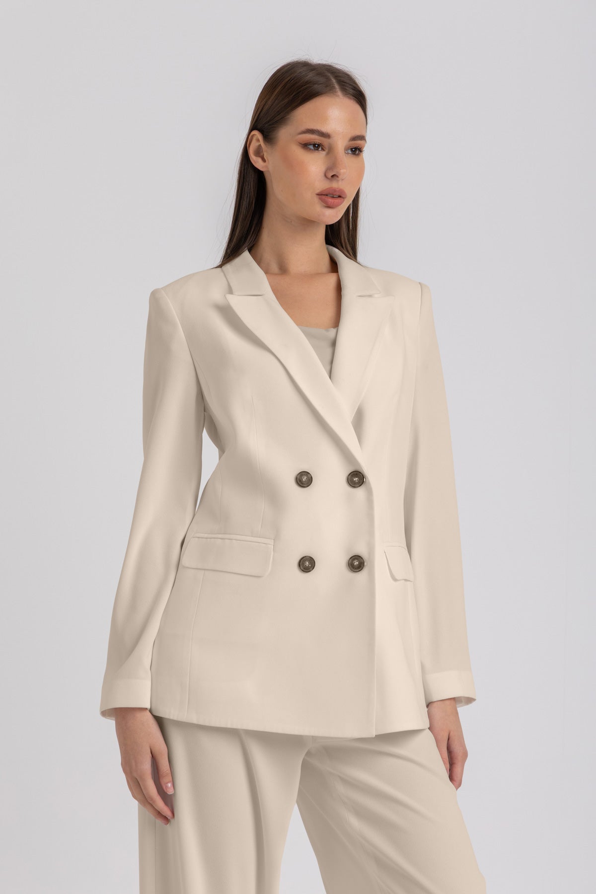 L. Beige