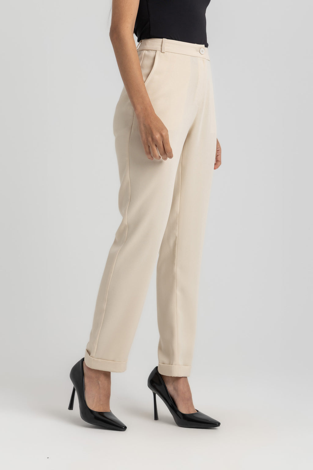 L. Beige
