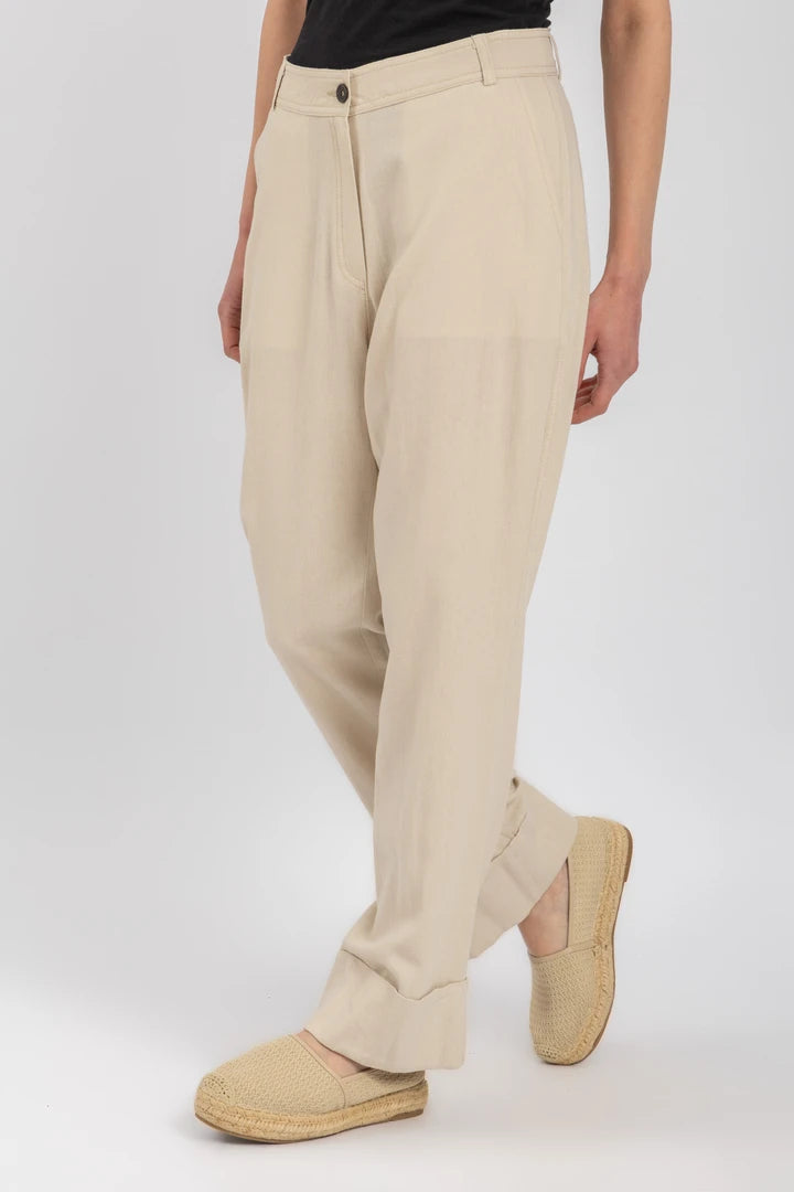 L. Beige