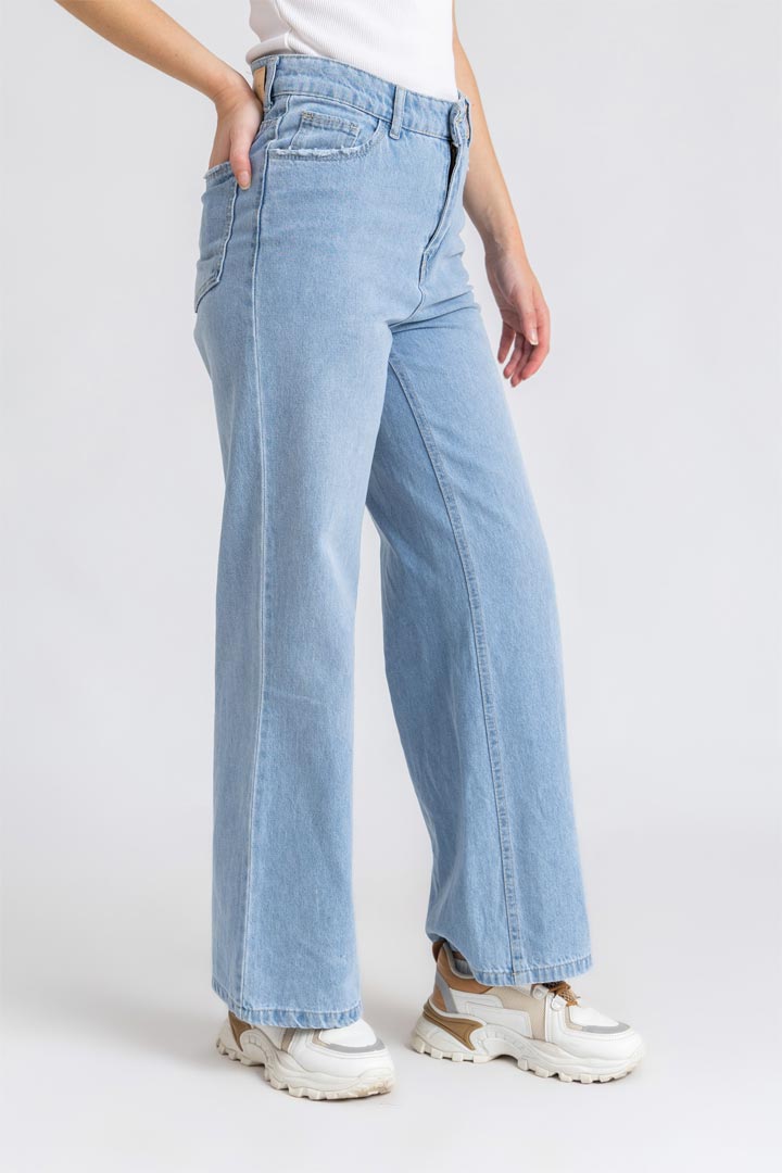 Women's High-Waisted Wide-Leg Jeans Effortlessly Trendy Light