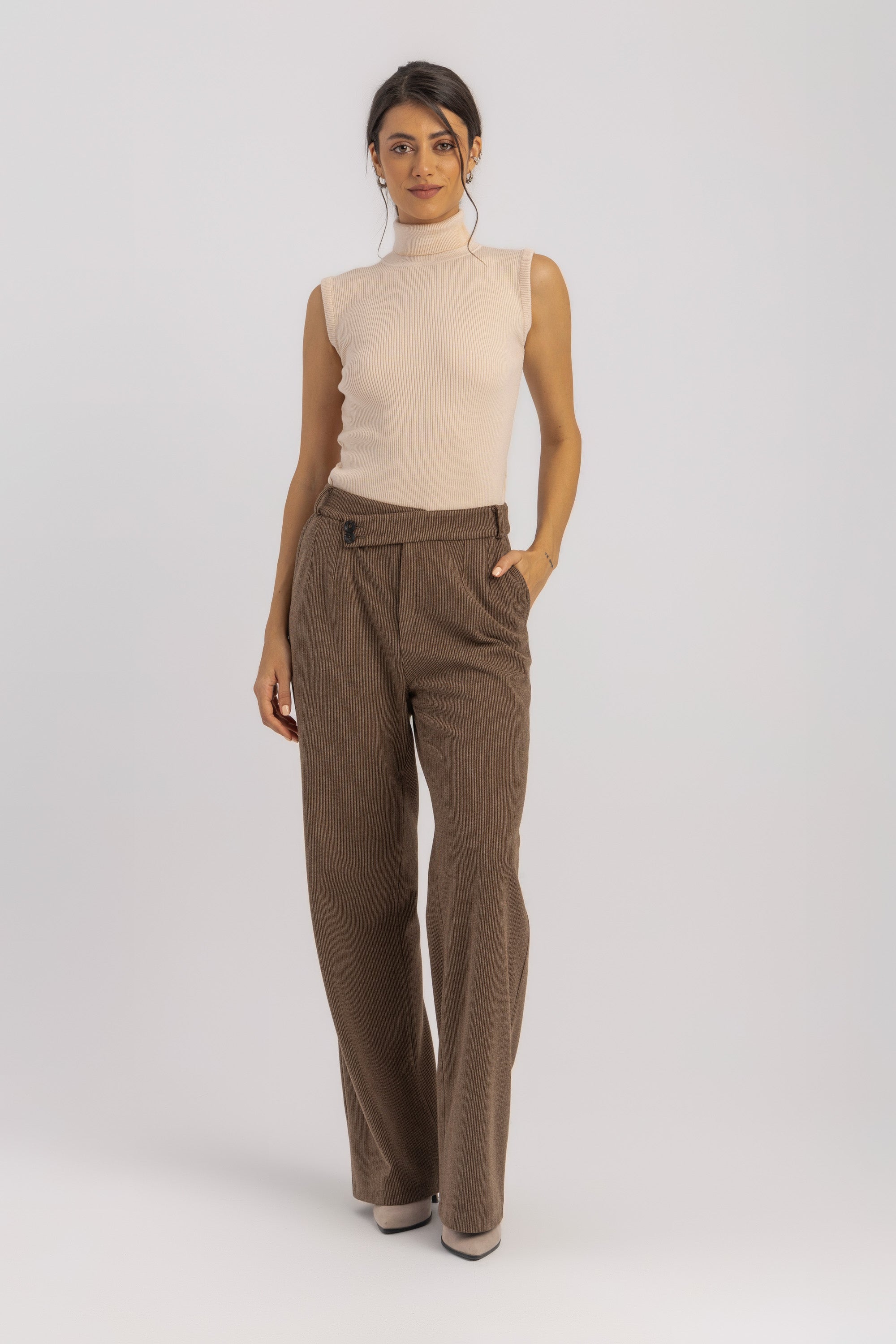 L. Beige