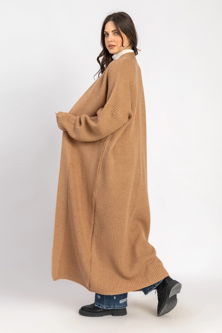 D. Beige