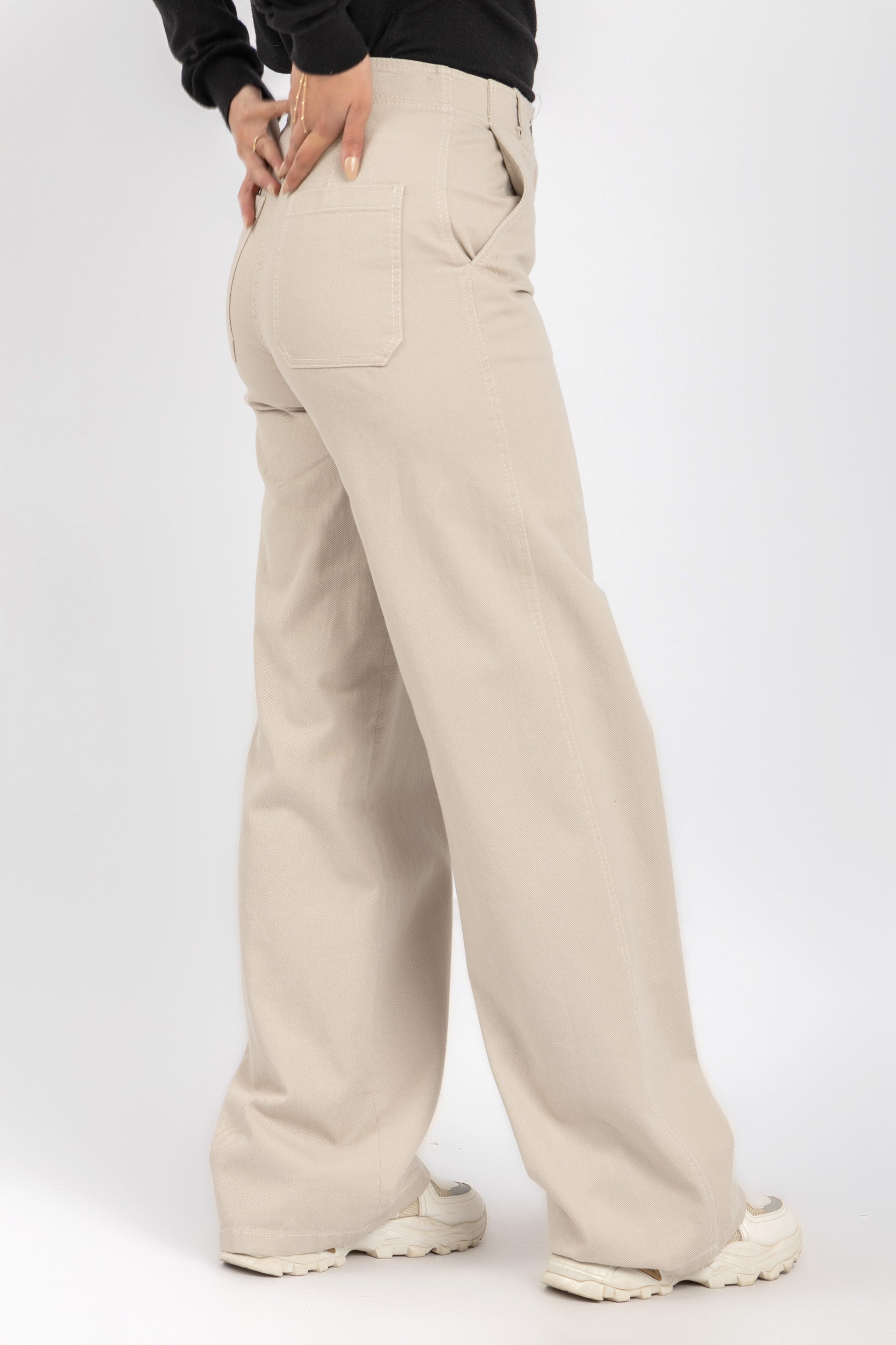 L. Beige