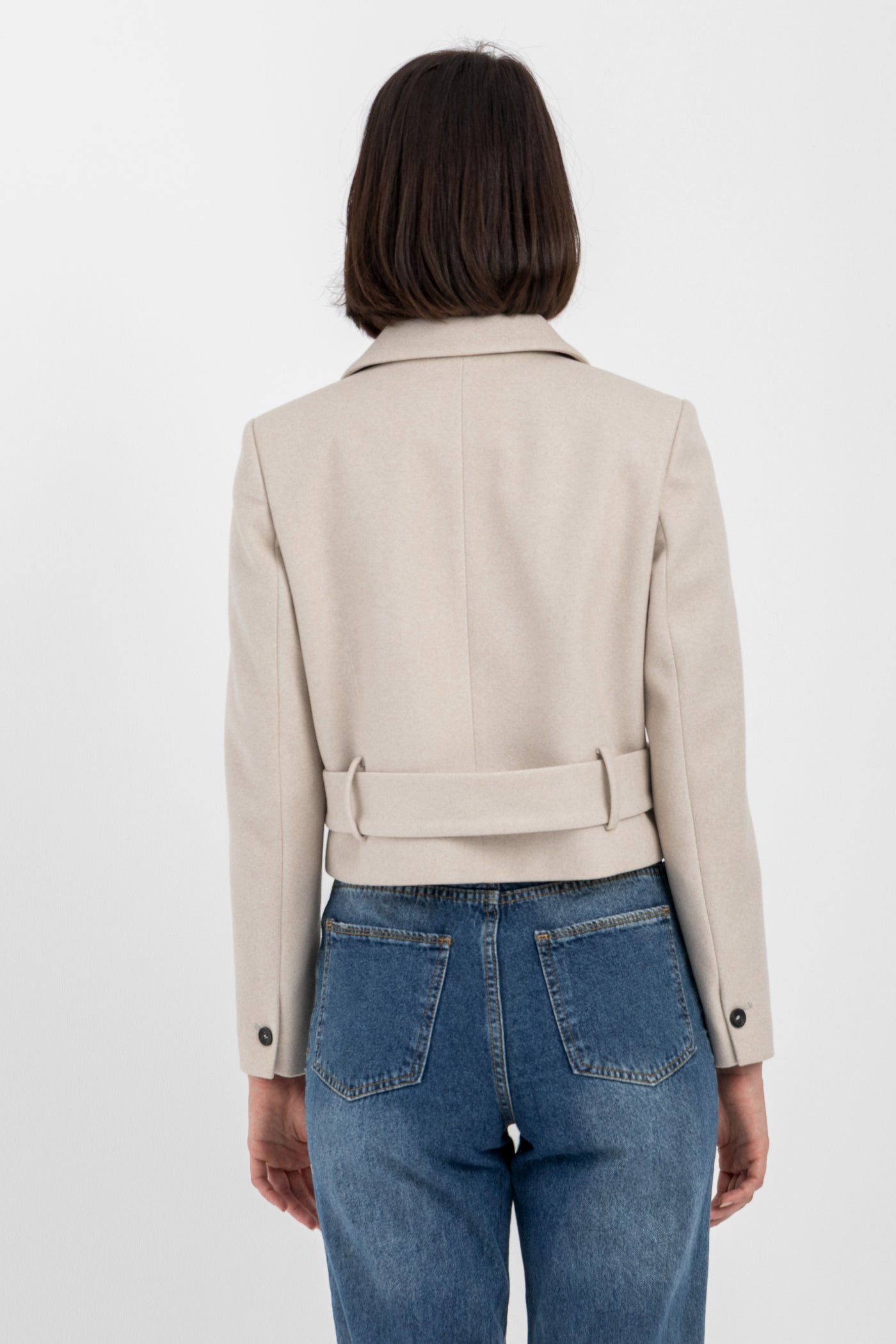 L. Beige