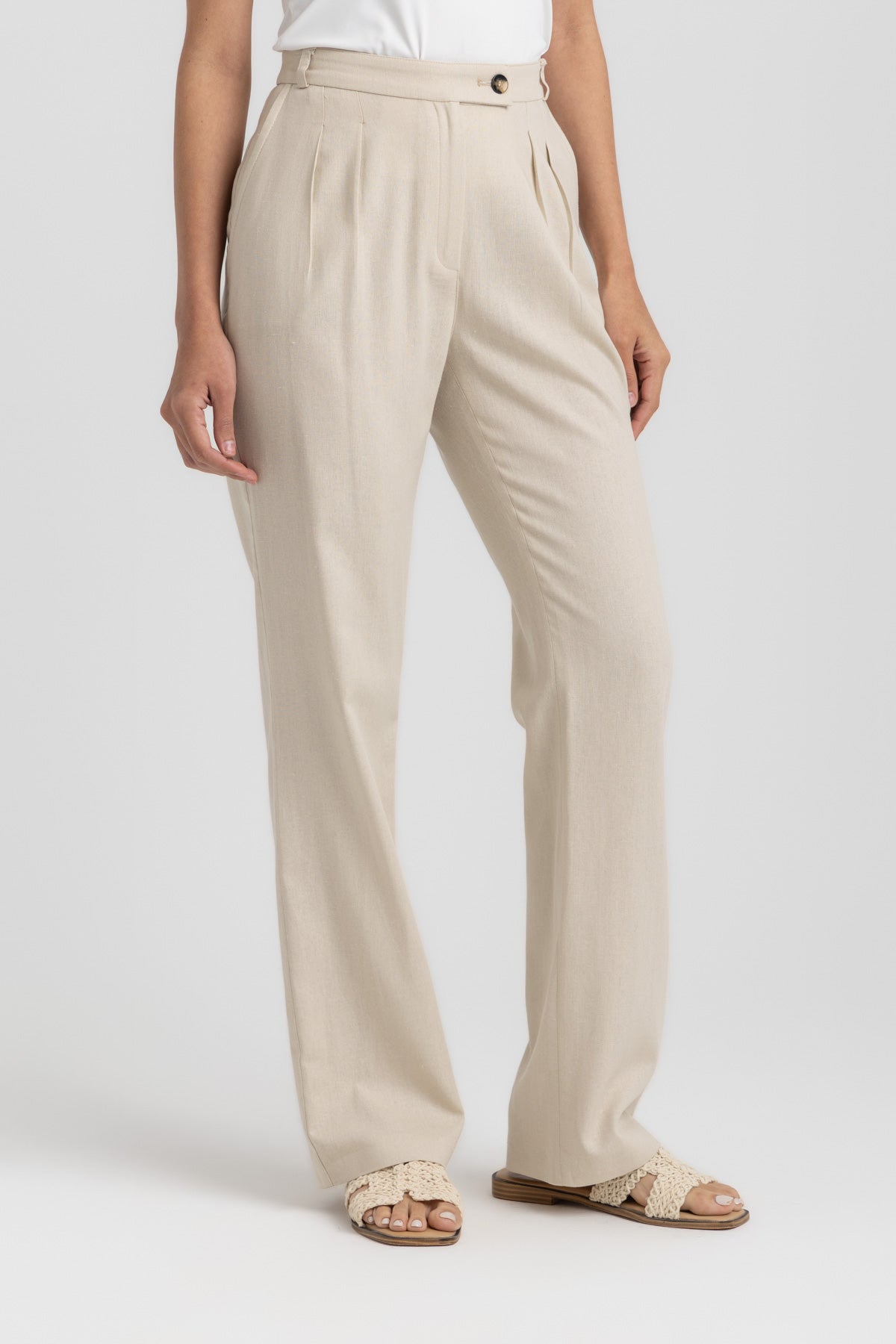 L. Beige