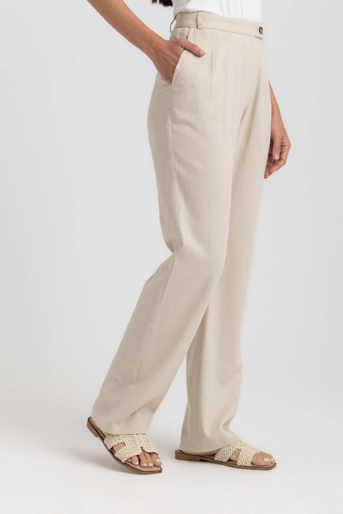 L. Beige