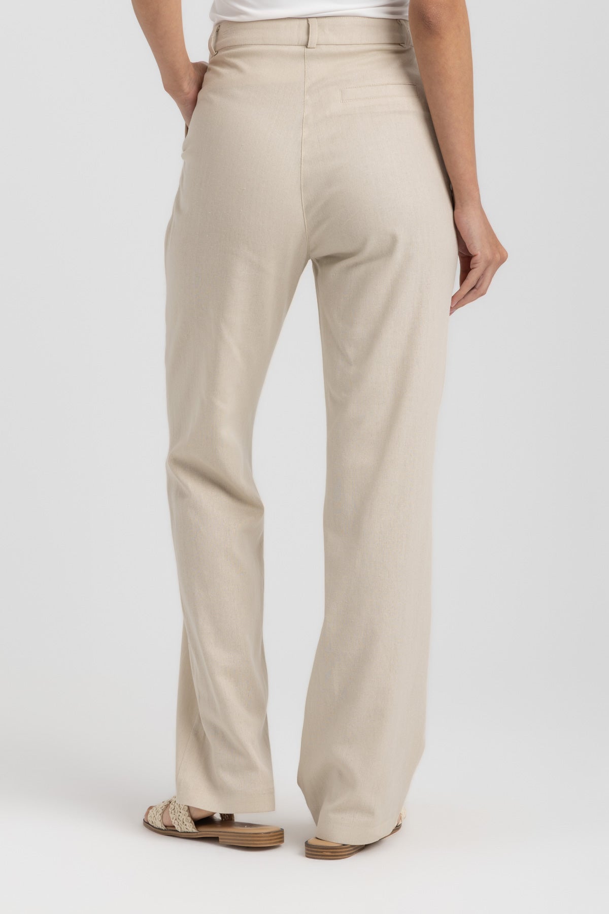 L. Beige