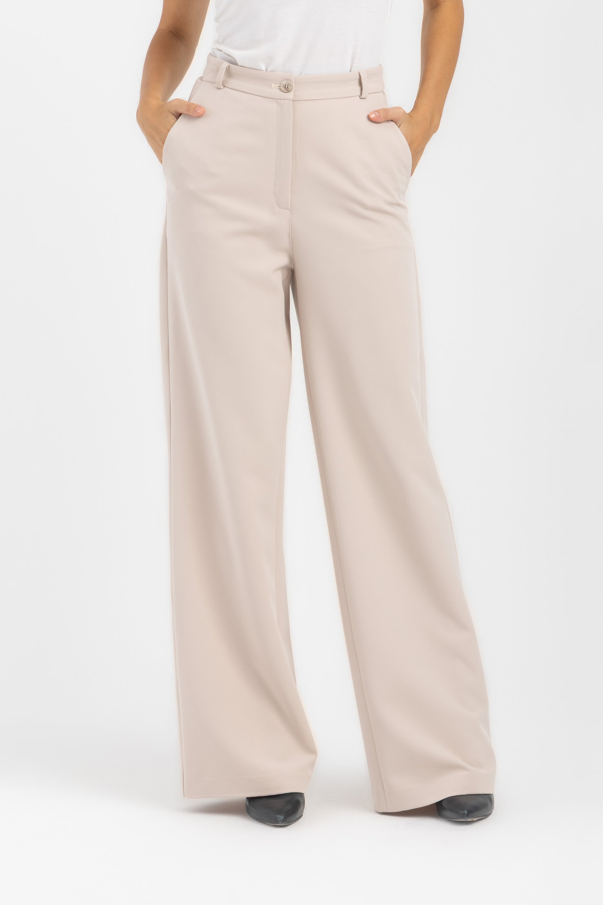 L. Beige