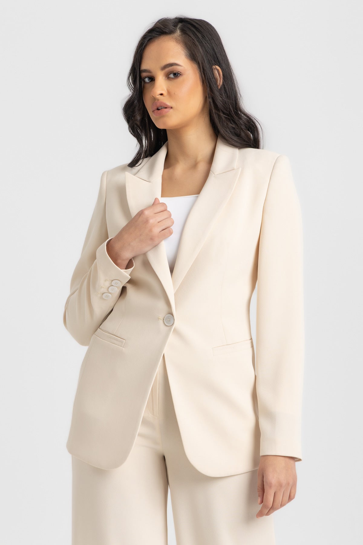 L. Beige