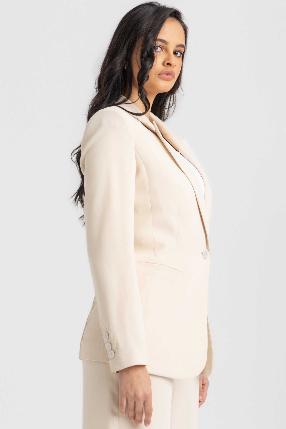 L. Beige