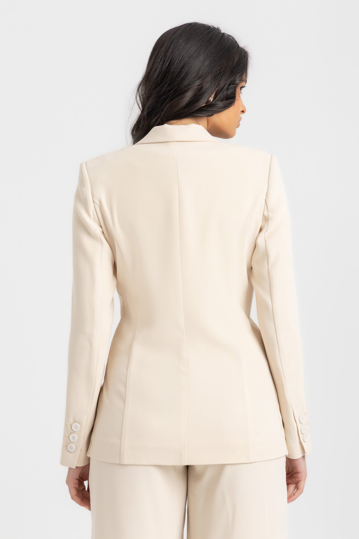 L. Beige