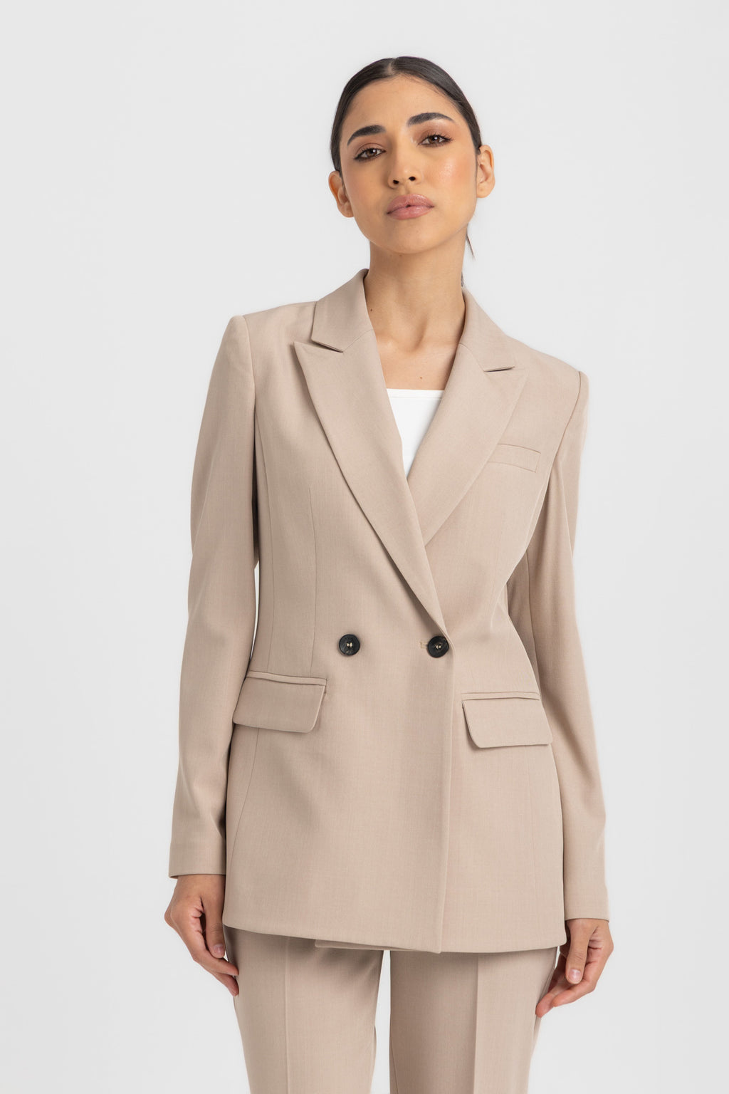 L. Beige